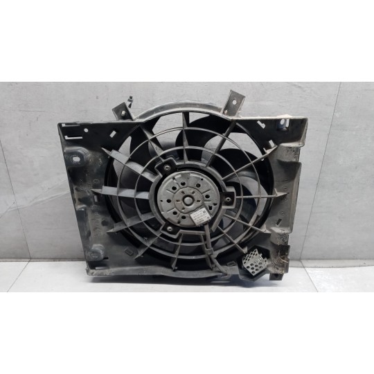 CONVOGLIATORE ELETTROVENTOLA OPEL Astra H 2007>2010 usato