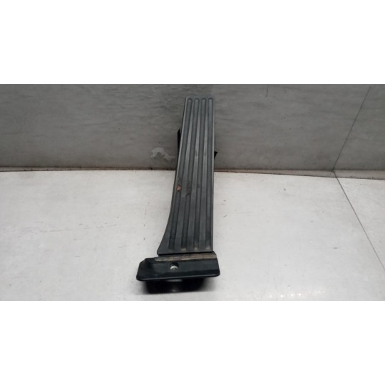 ELETRONIC THROTTLE PEDAL  BMW Serie 2 Active Tourer (F45 F46) 2018> used