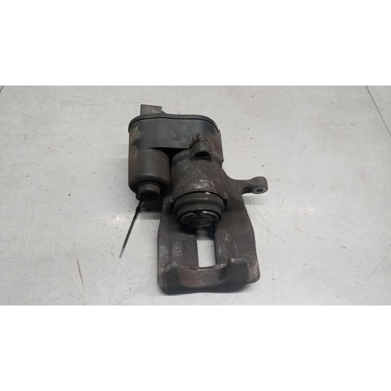 VOLVO PINZA POSTERIORE DESTRA VOLVO XC60 2013>2016 usato