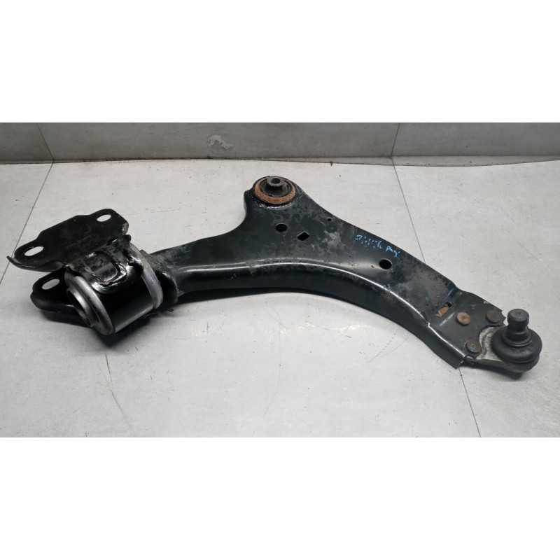 VOLVO CONTROL ARM FRONT LOWER RIGHT  VOLVO XC60 2013>2016 used