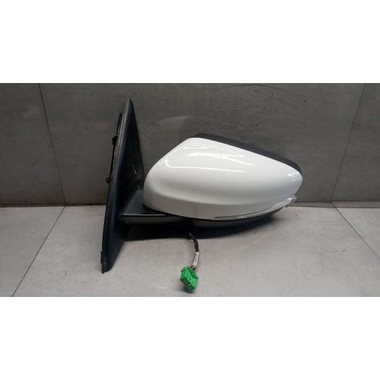 RETROVISORE ELETTRICO SINISTRO VOLVO XC60 2013>2016 usato