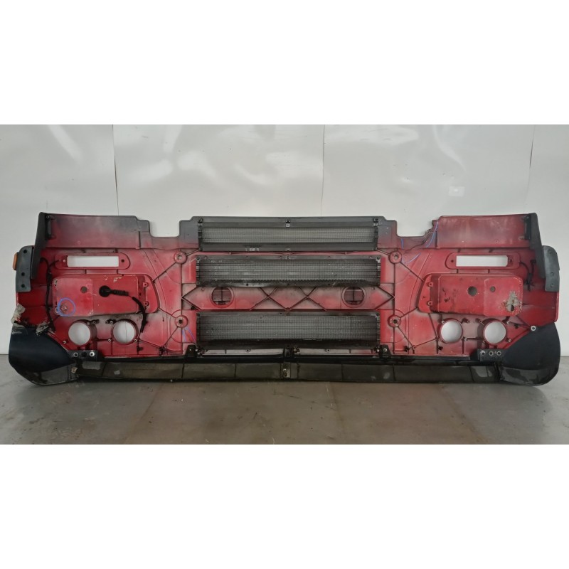 IVECO PARAURTI ANTERIORE IVECO Stralis 2003>2007 usato