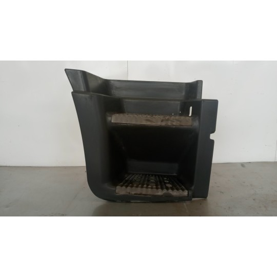 PEDANA SALITA A/DX IVECO Stralis 2003>2007 usato