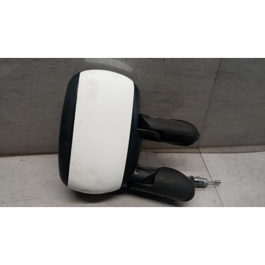RETROVISORE DESTRO FIAT Doblo' 2005>2009 usato