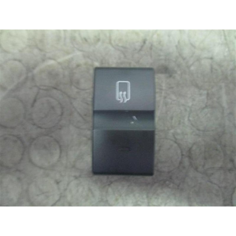 IVECO VARIOUS SWITCHES AND BUTTONS B
 IVECO EUROCARGO 2013> used