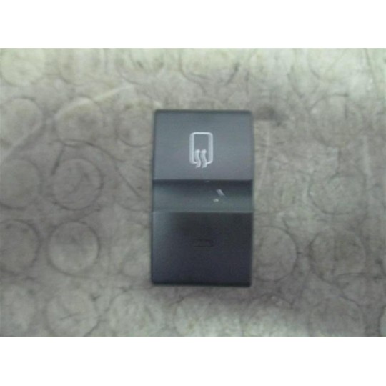 VARIOUS SWITCHES AND BUTTONS B
 IVECO EUROCARGO 2013> used