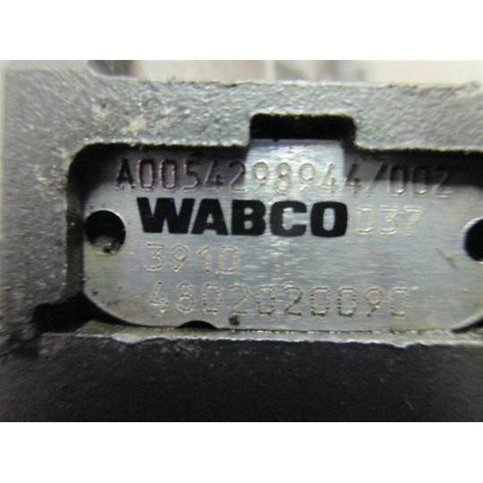 VARIOUS BRAKE 2 MERCEDES-BENZ truck Actros euro 5 2008>2013 used