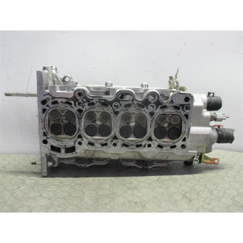 TOYOTA HEAD ENGINE  TOYOTA Yaris 2003>2005 used