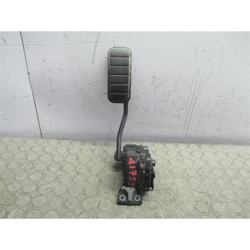 RENAULT van ELETRONIC THROTTLE PEDAL  RENAULT van Master 2003>2010 used