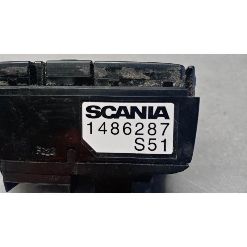 SCANIA INTERRUTTORI E PULSANTI ABITACOLO SCANIA Serie R 2005> usato