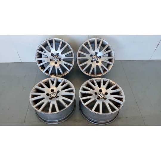 KIT 4 CERCHI IN LEGA VOLKSWAGEN Golf 5 2003>2008 usato