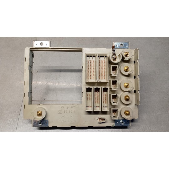 FUSE BOX MAN TGX  used