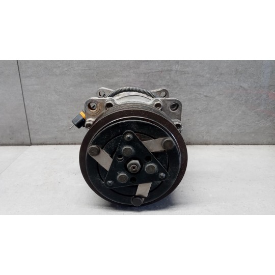 AIR CONDITIONER COMPRESSOR MAN TGX  used