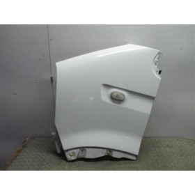 LEFT FRONT MUDGUARD  NISSAN...