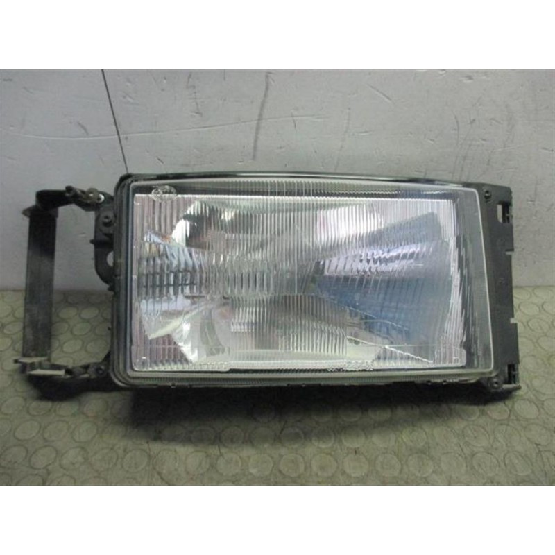 SCANIA FARO ANTERIORE DESTRO SCANIA 144 usato