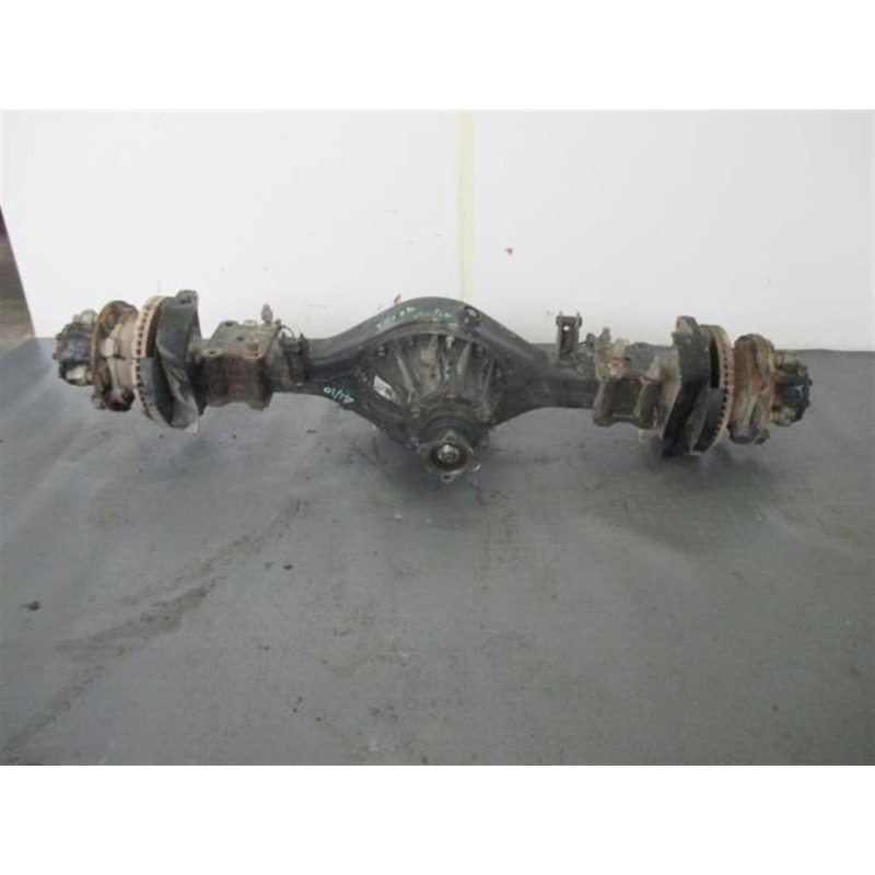 ISUZU ASSALE POSTERIORE ISUZU NMR usato