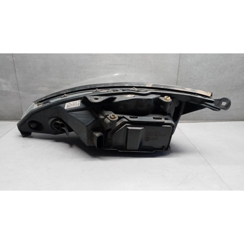 FORD FARO ANTERIORE DESTRO FORD Focus 2001>2005 usato