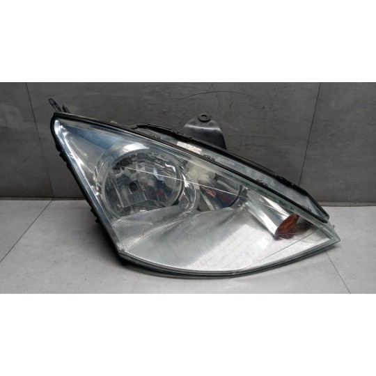 FARO ANTERIORE DESTRO FORD Focus 2001>2005 usato