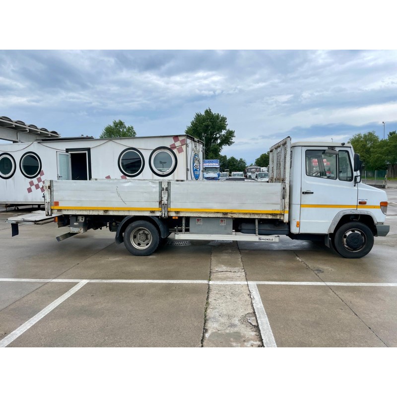 MERCEDES-BENZ van MERCEDES-BENZ van VARIO 815 D