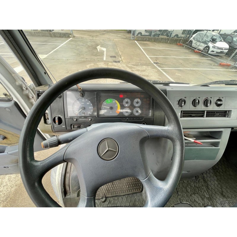 MERCEDES-BENZ van MERCEDES-BENZ van VARIO 815 D
