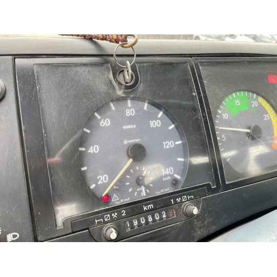 MERCEDES-BENZ van VARIO 815 D