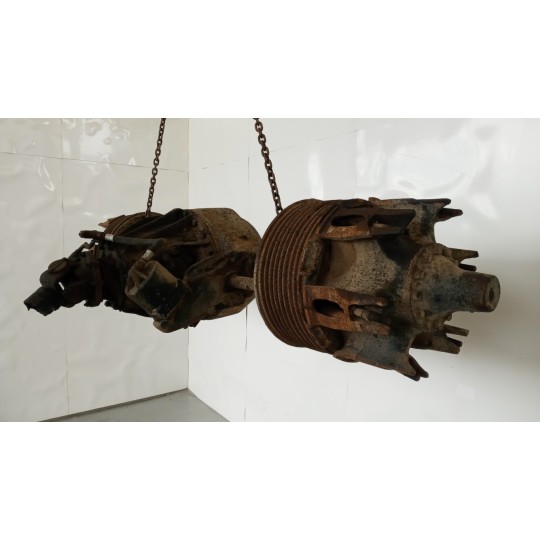 ASSALE POSTERIORE FIAT truck 682 usato