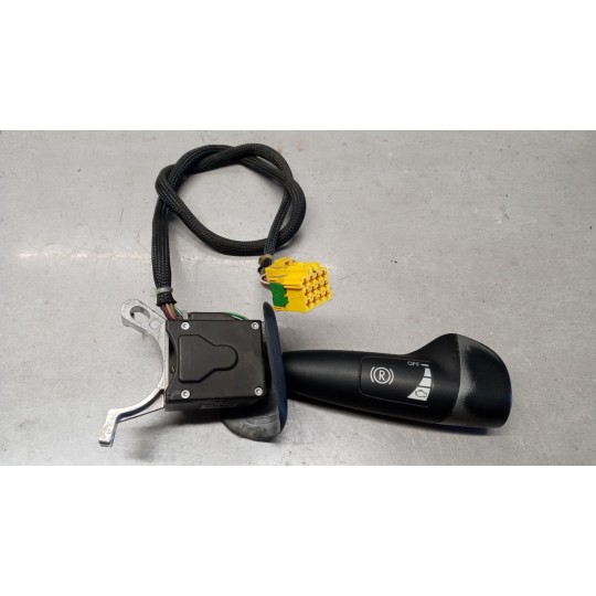 INTERRUTTORI E PULSANTI DEVIO DAF 85CF usato