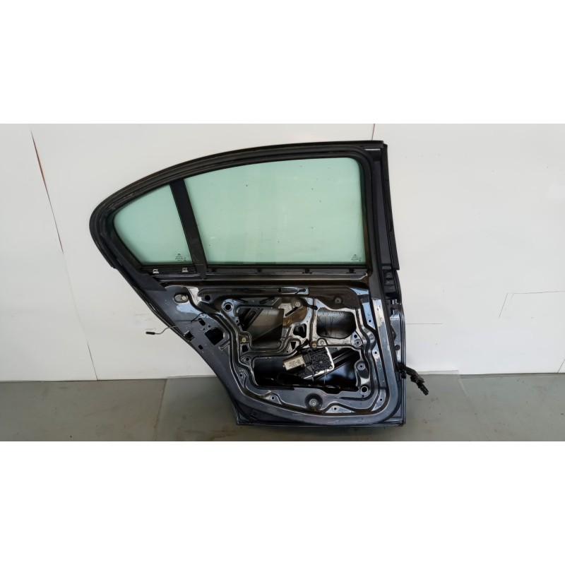 BMW LEFT REAR DOOR  BMW Serie 3 (E90/E91) 2005>2008 used