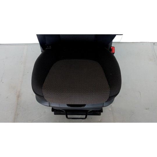 SEDILI ANTERIORI DAF 85CF usato