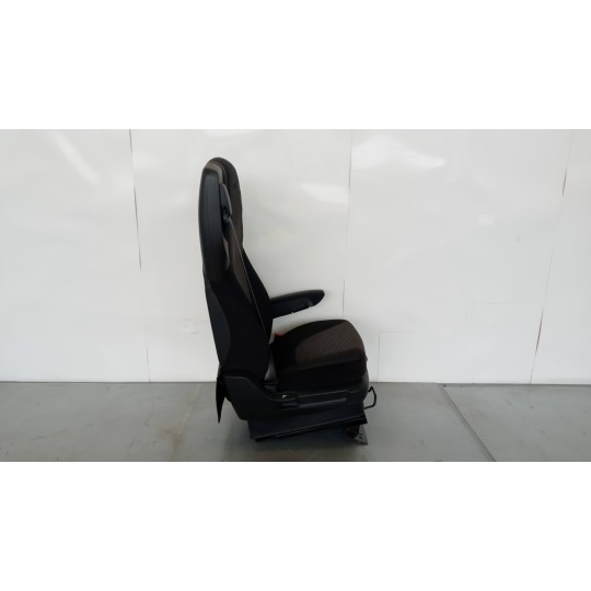 SEDILI ANTERIORI DAF 85CF usato