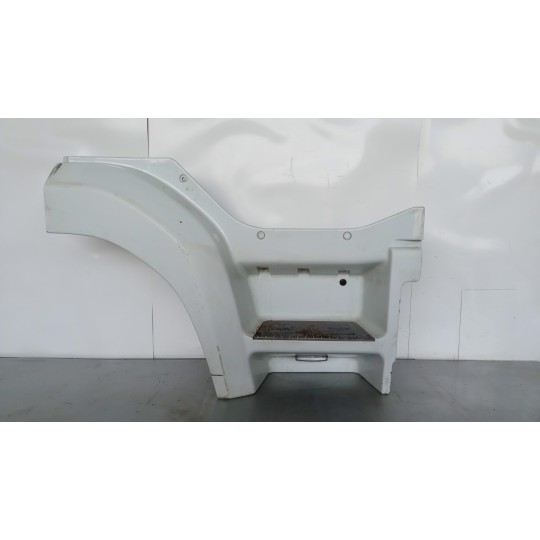 RIGHT FRONT MUDGUARD  DAF 85CF used