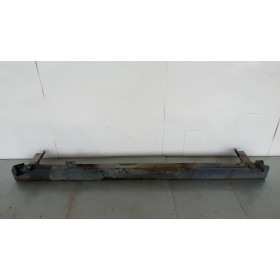 TRAVERSA ANTERIORE PARAURTO...