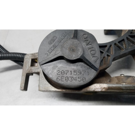 ELETRONIC THROTTLE PEDAL  VOLVO truck FL6 used