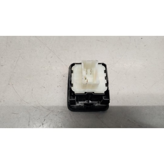 INTERRUTTORI E PULSANTI ALZAVETRI RENAULT Kangoo 2013>2021 usato