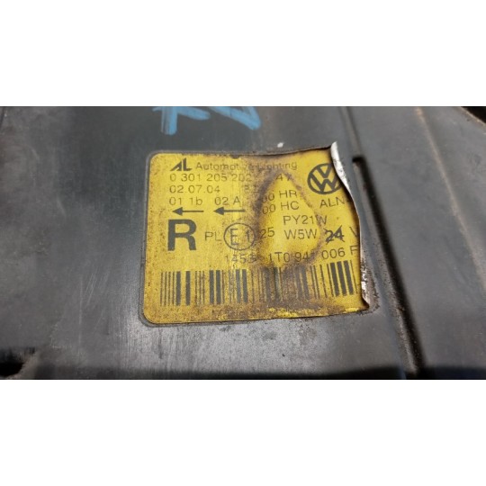 RIGHT HEADLIGHT VOLKSWAGEN Touran 2003>2007 used