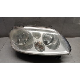 RIGHT HEADLIGHT VOLKSWAGEN...