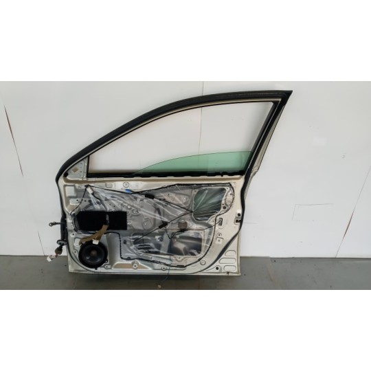 PORTA ANTERIORE DESTRA SUBARU Outback 2009>2015 usato