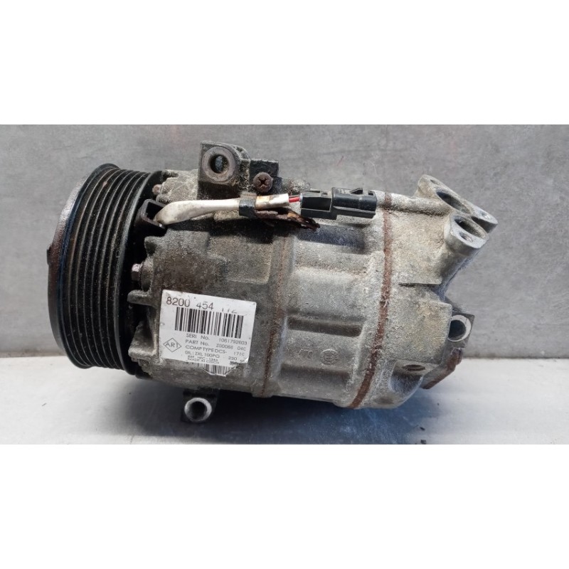 OPEL van COMPRESSORE ARIA CONDIZIONATA OPEL van Vivaro A 2006>2014 usato