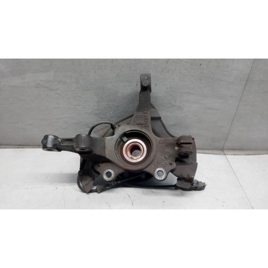 MONTANTE COMPLETO DESTRO OPEL Corsa D 2006>2010 usato