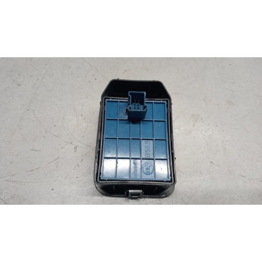 INTERRUTTORI E PULSANTI ALZAVETRI FIAT Qubo 2008>2014 usato