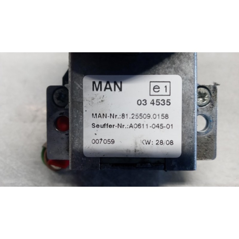 MAN VARIOUS SWITCHES AND BUTTONS C  MAN TGS used