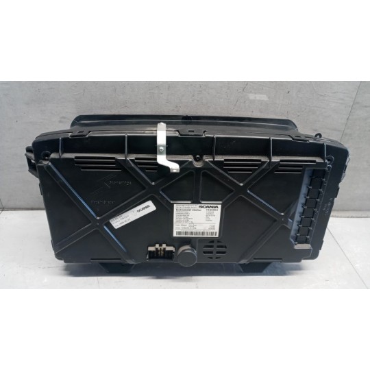 INSTRUMENT PANEL SCANIA Serie R 2005> used