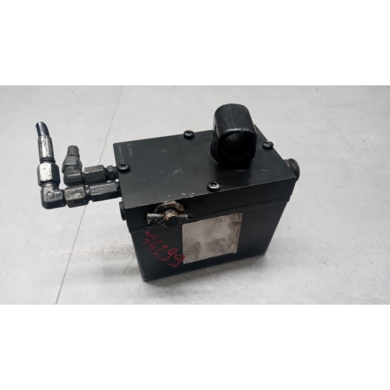 SCANIA CAB LIFT PUMP  SCANIA Serie R 2005> used
