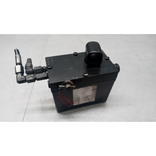 CAB LIFT PUMP  SCANIA Serie R 2005> used