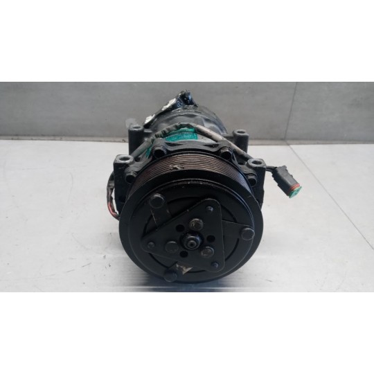 AIR CONDITIONER COMPRESSOR SCANIA Serie R 2005> used