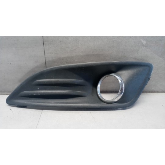 GRILL FRONT BUMPER RIGHT FORD Fiesta 2013>2017 used