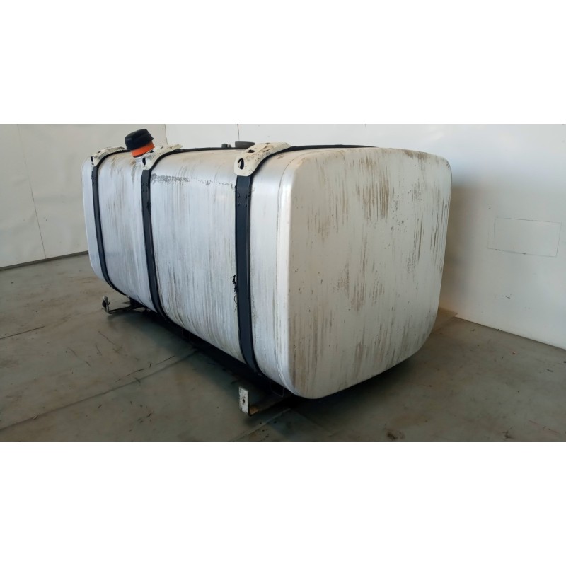 SCANIA SERBATOIO CARBURANTE SCANIA 164 usato