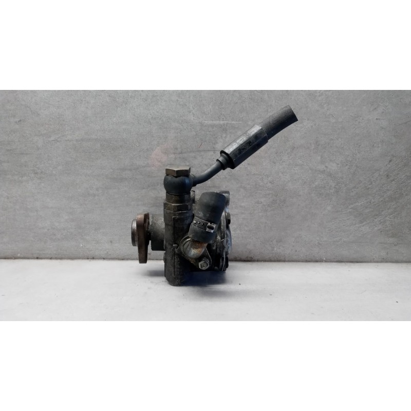 VOLKSWAGEN STEERING PUMP VOLKSWAGEN Passat 2000>2005 used