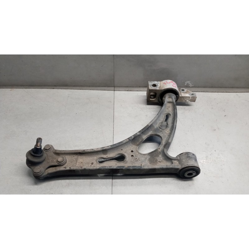 SKODA BRACCIO OSCILLANTE ANTERIORE INFERIORE DESTRO SKODA Octavia 2004>2008 usato