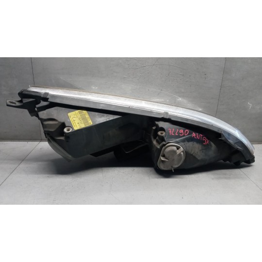 FARO ANTERIORE SINISTRO MITSUBISHI Colt 2004> usato